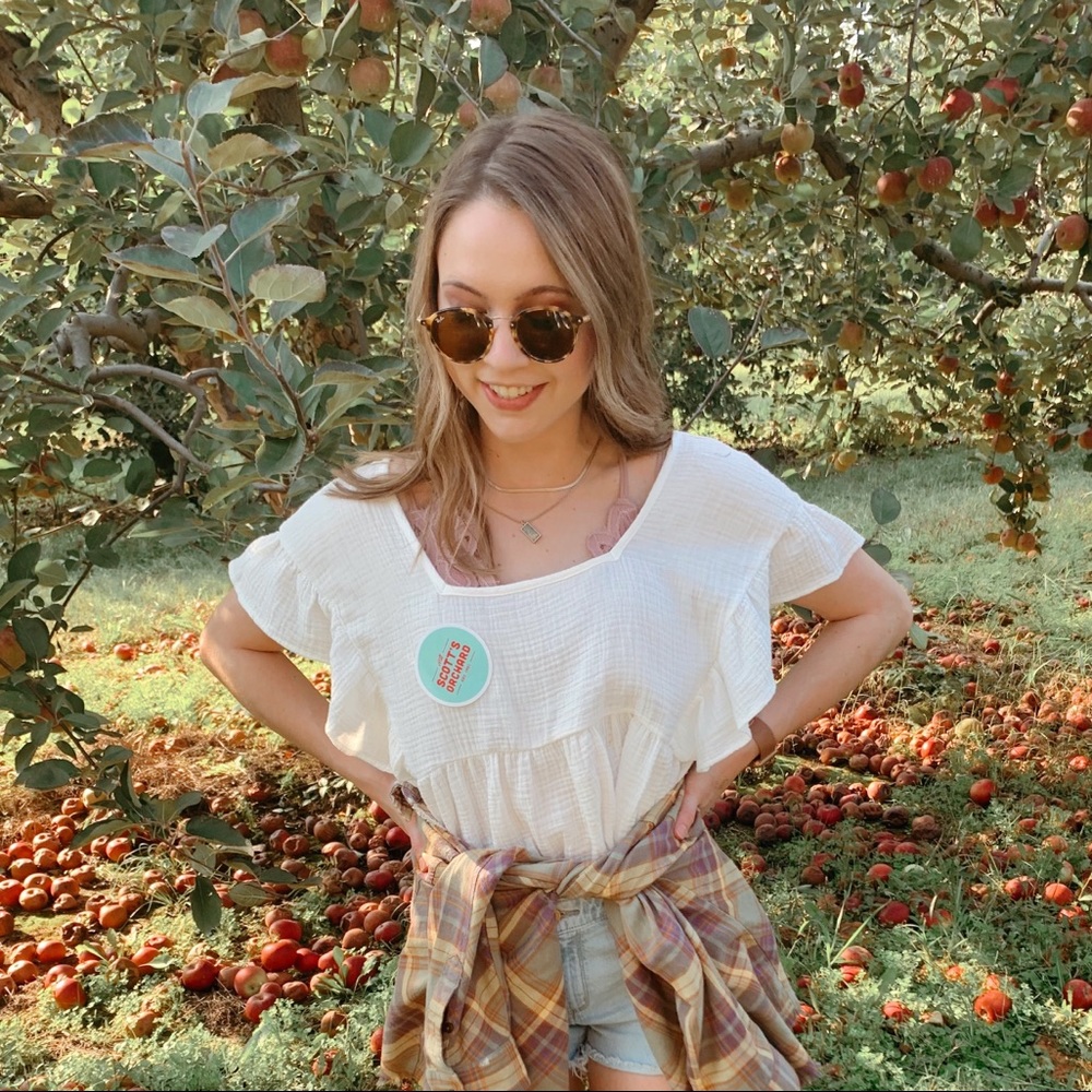 Meet your Posher, Ellie